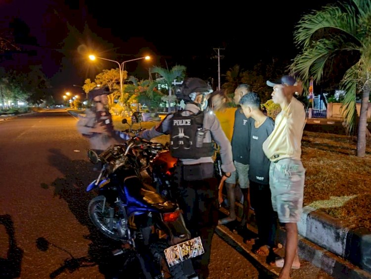 Sat Samapta Polres Sikka Intesifkan Patroli Malam, Cegah Gangguan Kamtibmas