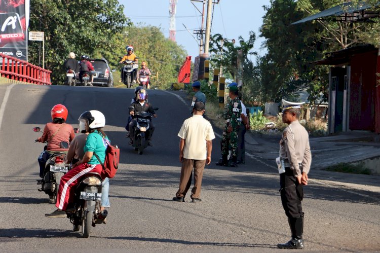 Hari ke-12 Ops Zebra Turangga 2023, Polres Sikka Laksanakan Operasi Gabungan di seputaran Kota Maumere
