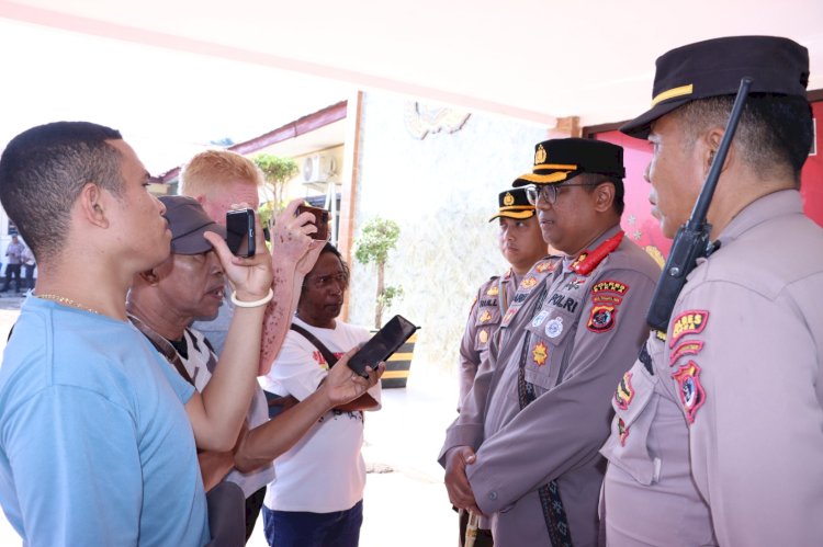 Terkait Berita Tertembaknya Seorang Warga, Kapolres Sikka : Korban Terkena Pantulan Tembakan Peringatan