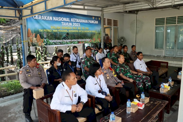 Wakapolres Sikka Hadiri Kegiatan Gerakan Nasional Ketahanan Pangan 2023 di Lanal Maumere