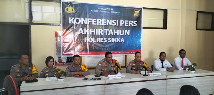 Polres Sikka Laksanakan Konferensi Pers Akhir Tahun