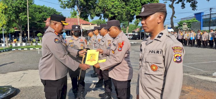 Apel Jam Pimpinan, Kapolres Sikka Bacakan Commander Wish Kapolda NTT dan Tekankan Hal Ini Kepada Seluruh Anggota