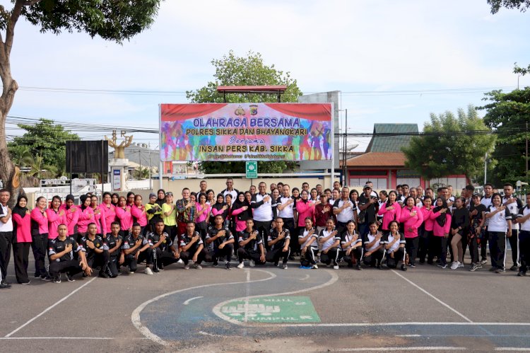 Perkuat Sinergitas Dan Kebugaran, Polres Sikka Olaraga Bersama Insan Pers Kab. Sikka