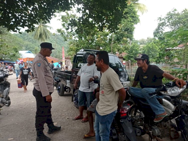 Gencarkan Sambang Ke Pasar, Bhabinkamtibmas Pospol Mego Sampaikan Pesan Kamtibmas