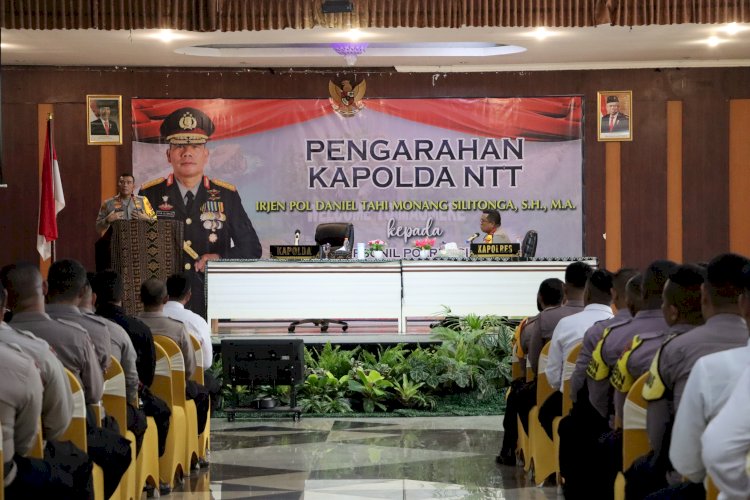 Kunjungan Kerja di Sikka, Kapolda NTT Tatap Muka dengan Personil Polres Sikka dan Brimob Batalyon B Pelopor Maumere