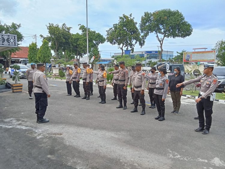 Monitoring Giat Kampanye Partai Gelora  Dapil 1: Bagi-bagi Brosur, Stiker, dan Alat Peraga Kampanye (APK)