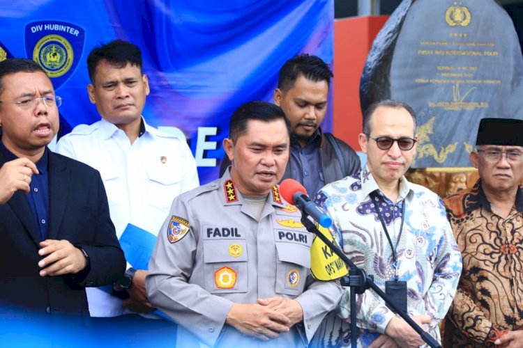 Kabaharkam Polri Lepas 111 Personel Amankan TPS Luar Negeri: Jalankan Tugas dengan Baik