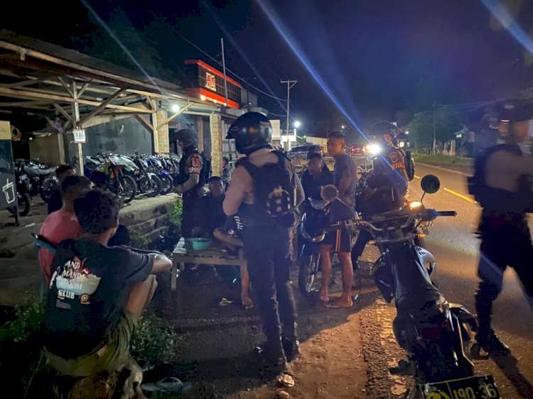 Jaga Sitkamtibmas Yang Kondusif, Sat Samapta Polres Sikka Tingkatkan Patroli Malam Hari