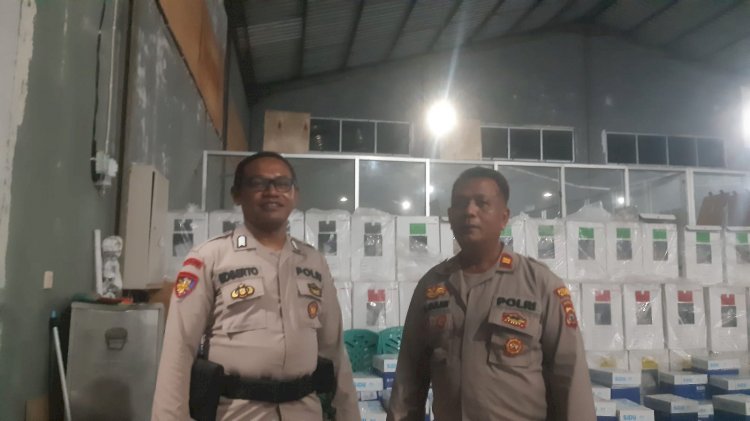 Piket Pawas Polres Sikka Cek Personil Piket dan Pam KPU, Bawaslu, dan Gudang Logistik