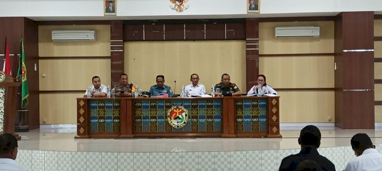 Kasat Samapta Polres Sikka Hadiri Rapat Koordinasi Forkopimda Sikka Bahas Kesiapan Pemilu 2024