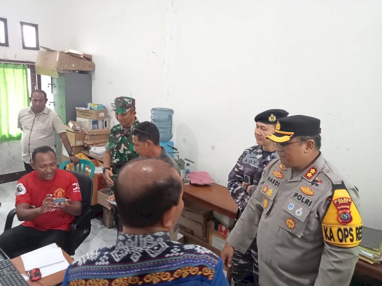 Kolaborasi Instansi Amankan Perekaman E-KTP di Kab.Sikka