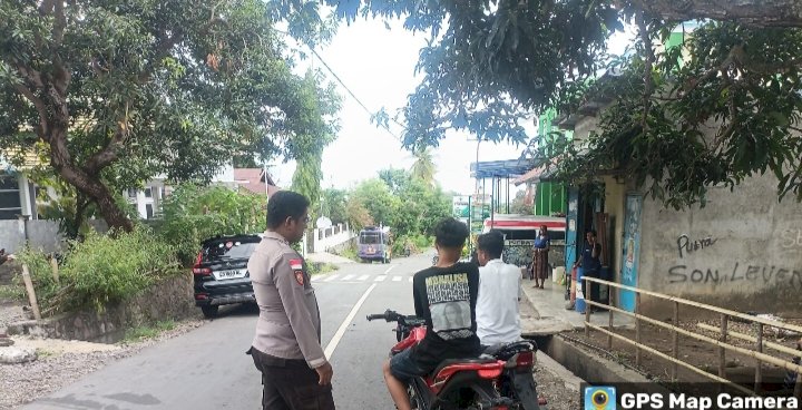 Patroli Rutin SPKT Polsek Bola Polres Sikka Membina Ketertiban dan Keamanan Wilayah