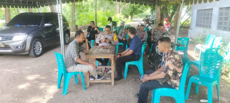 Kapolres Sikka Lakukan Pengecekan Gudang Cadangan Logistik Pemilu KPU Kabupaten Sikka