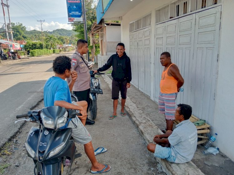 Sambang Warga Cara Bhabinkamtibmas Polsek Jalin Silaturahmi