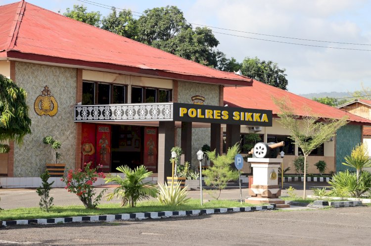 Kapolres Sikka Terjunkan Puluhan Personil untuk Pengamanan Pawai Obor Malam Takbiran