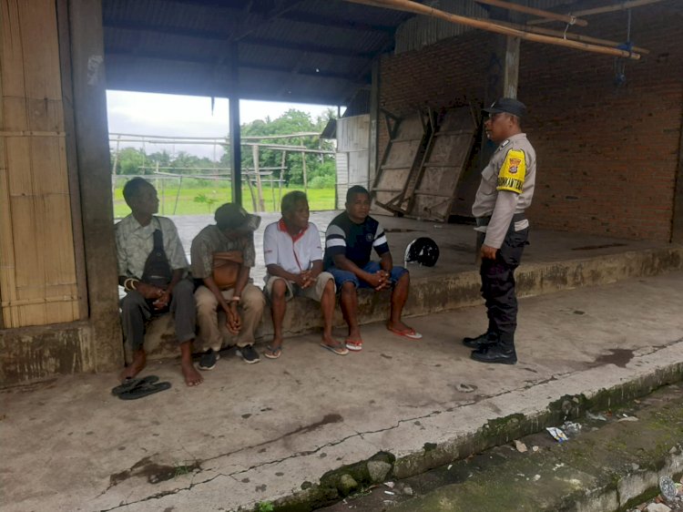 Sambang Warga, Bhabinkamtibmas Desa Egon Beri Himbauan Dan Pesan Kamtibmas