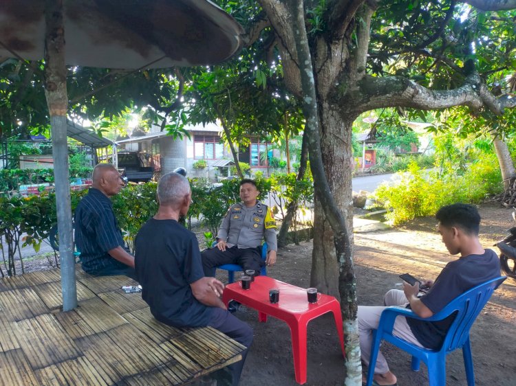 Bhabinkamtibmas Desa Koting Duduk Bersama warga Berikan Himbauan Kamtibmas