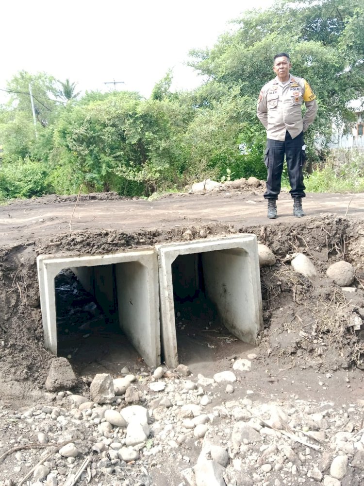 Kapolsek Kewapante Sikka Lakukan Patroli dan Monitoring Cuaca Ekstrem