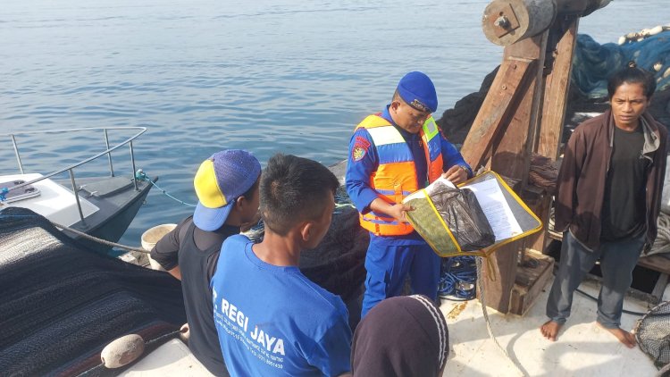 Sat Polair Polres Sikka Melaksanakan Sea Trial Kapal KP BIDADARI - 2002 Dan Patroli Di Perairan Teluk Maumere