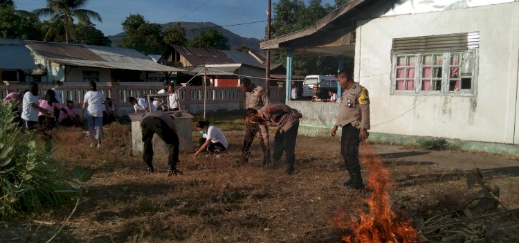 Kapolsek Waigete Dan Anggota Pospol Talibura mengikuti Kegiatan Bakti Sosial Dalam Rangka HUT IBI Ke-73
