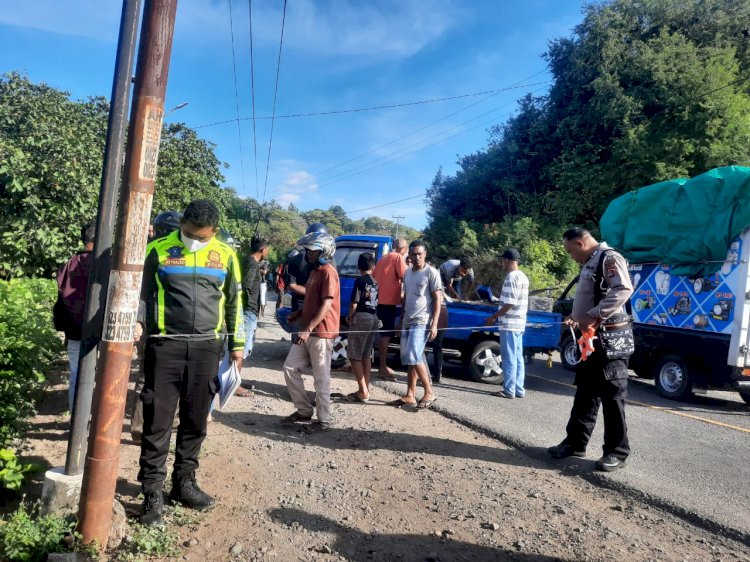 Kecelakaan Maut di Nangalimang, Sikka: Pengendara Motor Tewas dalam Tabrakan dengan Mobil Pick Up