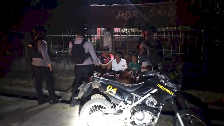 Unit Turjawali Polres Sikka Lakukan Patroli Malam di Wilayah Seputaran Kota Maumere
