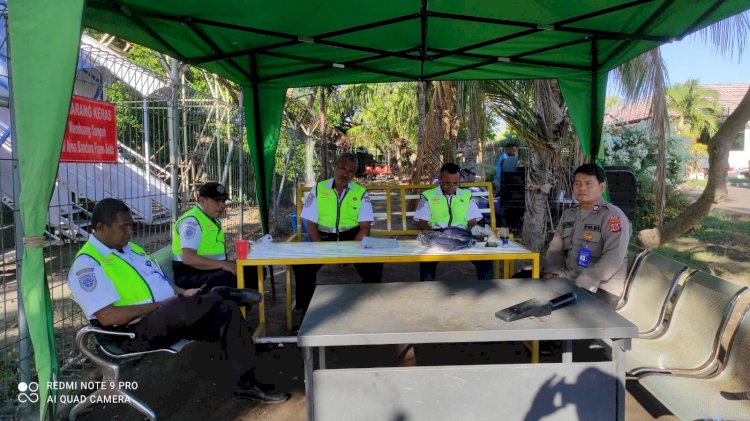 KP3U Memberikan Update Penerbangan Hari Kamis dan Pam Bandara Frans Seda