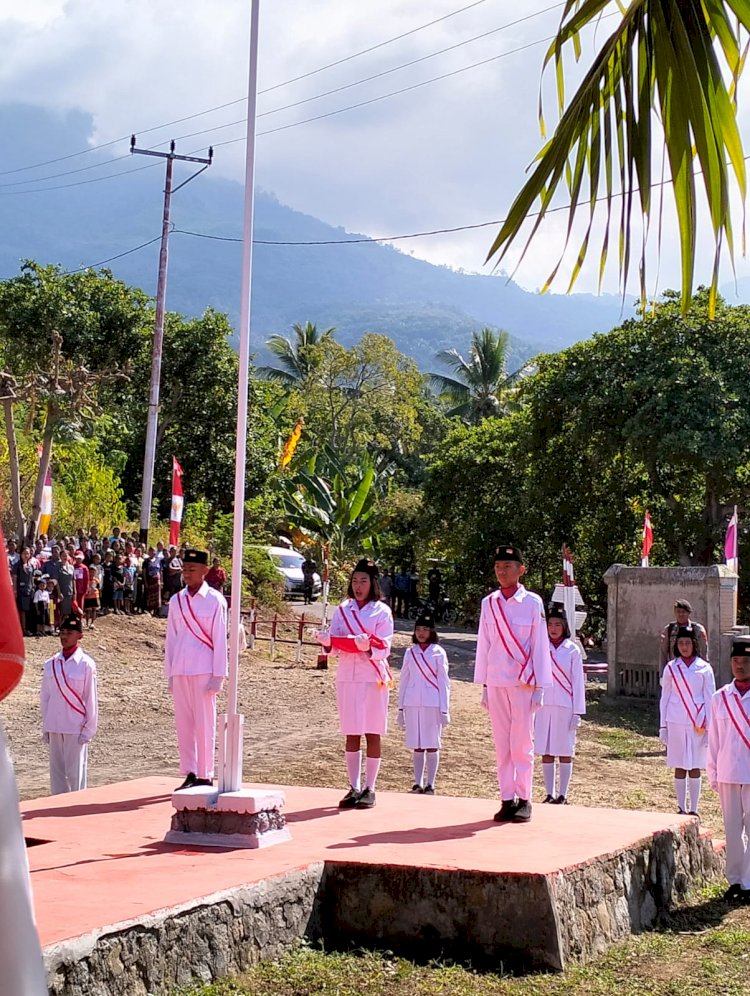 UPACARA PENGIBARAN BENDERA MERAH PUTIH TINGKAT KEC.MAPITARA.