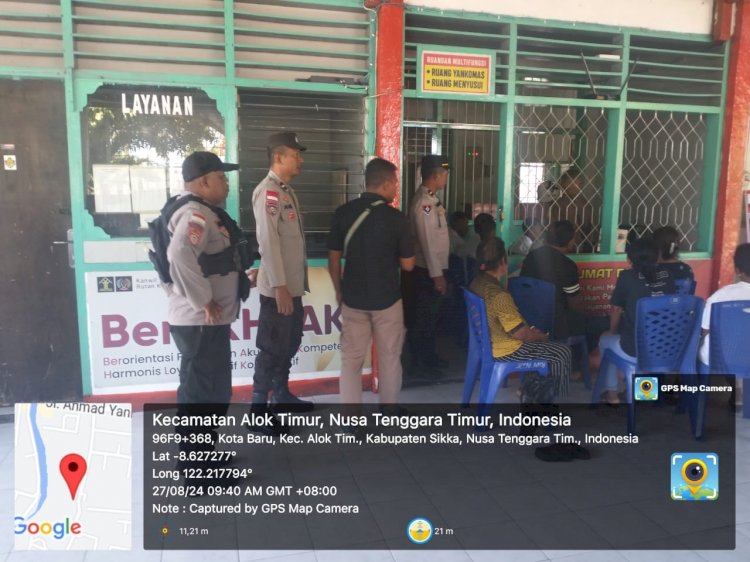 Anggota Sat Samapta Res Sikka Kawal Tahanan ke Pengadilan Negeri Maumere