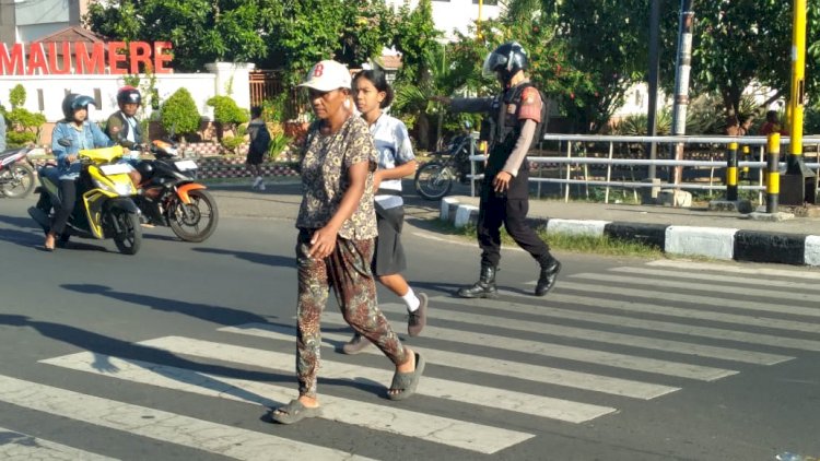 KEGIATAN RUTIN PATROLI PAGI DAN PENGATURAN LALU LINTAS OLEH UNIT TURJAWALI SAT. SAMAPTA POLRES SIKKA.