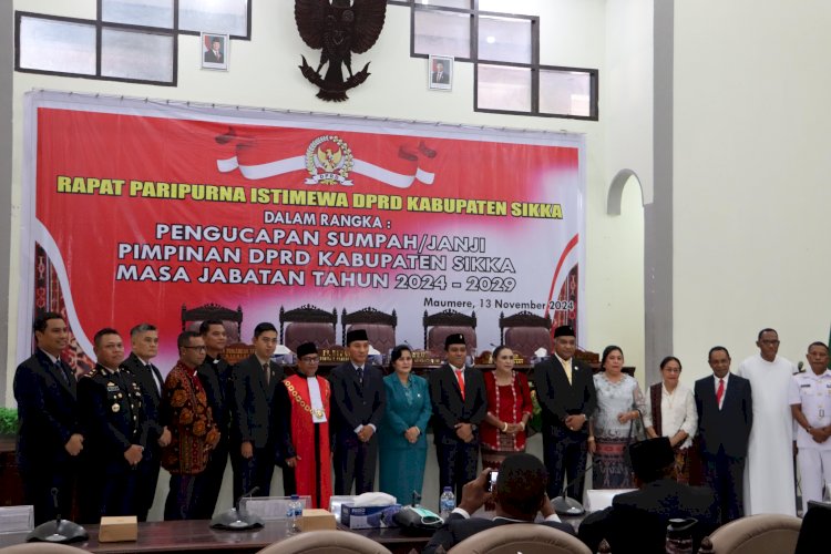 Wakapolres Sikka Hadiri Rapat Paripurna Istimewa DPRD Kabupaten Sikka: Pengucapan Sumpah/Janji Pimpinan Masa Jabatan 2024-2029