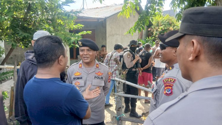 Pengamanan Eksekusi Rumah dan Tanah di Kelurahan Madawat oleh Polres Sikka Berjalan Kondusif