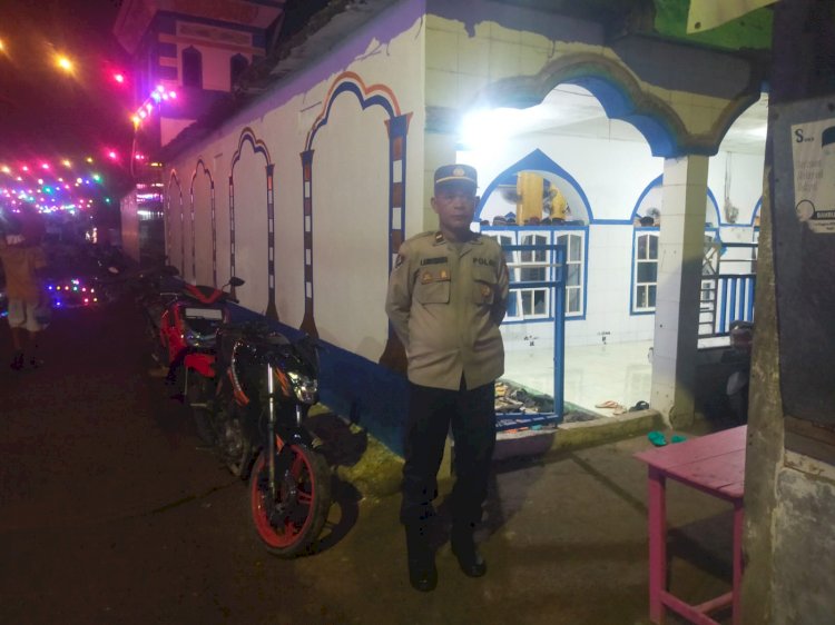 Polsek Alok Laksanakan Monitoring dan Pengamanan Pelaksanaan Kegiatan Sholat Tarawih dan Witir
