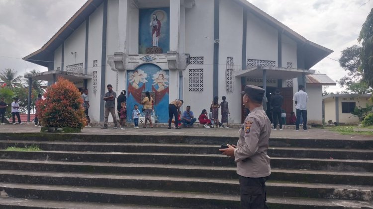 Personil Polsek Nelle Polres Sikka Laksanakan Program Minggu Kasih