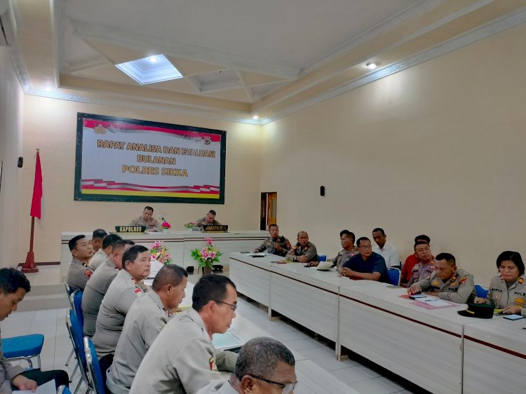 Kapolres Sikka Pimpin Anev Bulanan, Apresiasi Keberhasilan Operasi Ketupat dan Siapkan Pengamanan Semana Santa