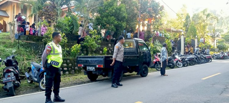 POLRES SIKKA JAJARAN LAKSANAKAN PENGAMANAN MISA PASKAH KE-2