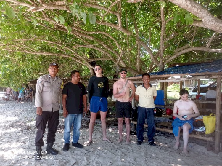 POLSEK PAGA POLRES SIKKA LAKSANAKAN PATROLI DI TEMPAT WISATA PANTAI KOKA MAUMERE
