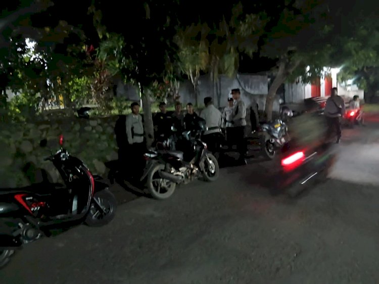 POLSEK JAJARAN POLRES SIKKA LAKSANAKAN OPERASI PEKAT TURANGGA TAHUN 2025 DI WILAYAH HUKUM MASING-MASING