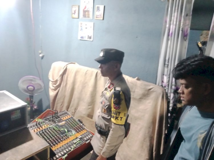 Operator Call Center 110 Polres Sikka Tindak Cepat Aduan Warga Soal Kebisingan Musik