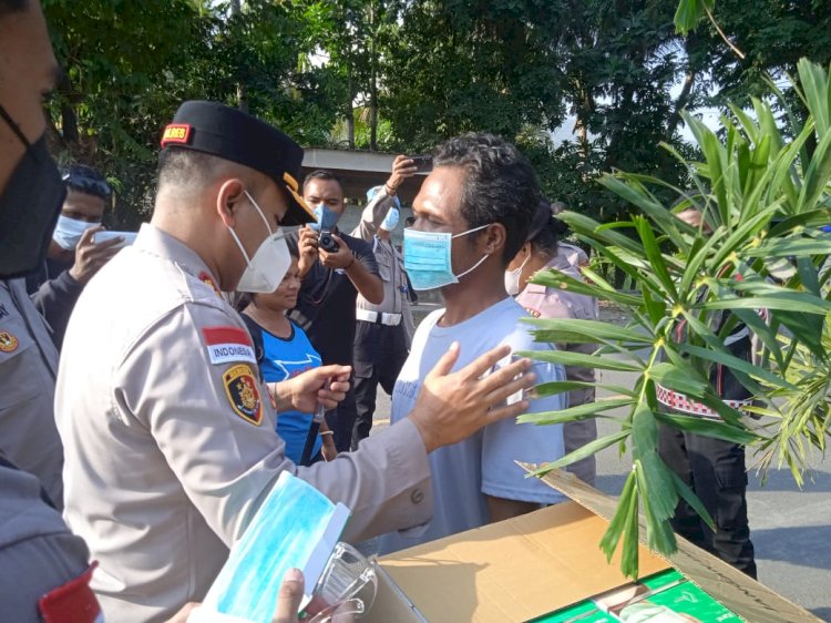 Kapolres Sikka Terjun Langsung Ke Perbatasan Sikka-Larantuka, Pantau Warga Terdampak Erupsi Gunung Lewotobi Laki-Laki
