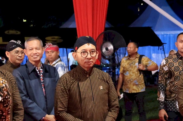 Polri Untuk Masyarakat:Menteri Kebudayaan Apresiasi Polri Atas Konsistensi Lestarikan Pagelaran Wayang Kulit