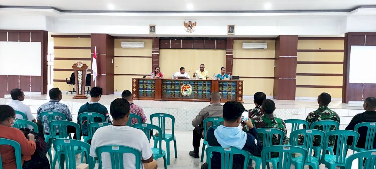 POLRI UNTUK MASYARAKAT : RAPAT PERSIAPAN PERINGATAN HUT KE 80 KEMERDEKAAN REPUBLIK INDONESIA TINGKAT KAB. SIKKA