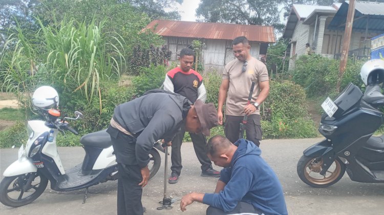 POLRI UNTUK MASYARAKAT :KEGIATAN ELMINASI HEWAN RABIES (ANJING) DI KEC.NITA, KAB.SIKKA