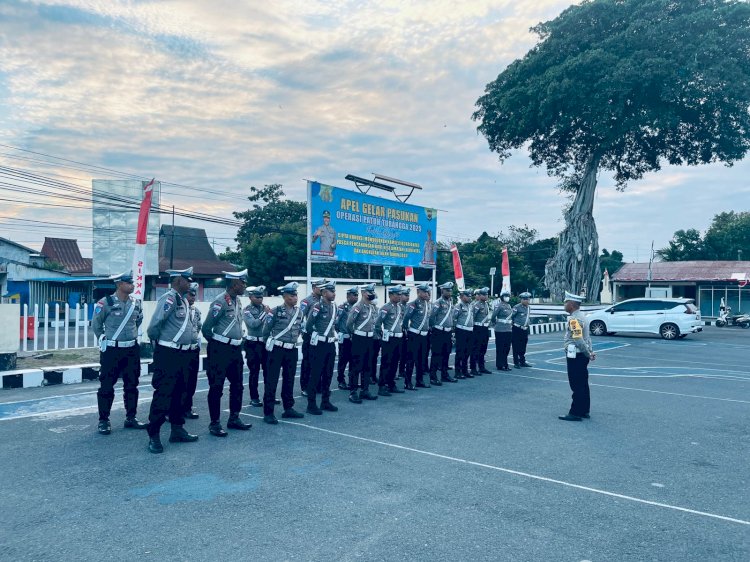 Satlantas Polres Sikka Gelar Strong Point Pagi Demi Wujudkan Kamseltibcarlantas di Wilayah Hukum Polres Sikka