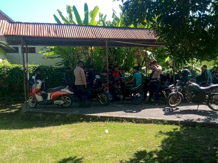 Personil  Piket SPKT Polres Sikka Dan Jajaran Gencarkan Patroli dan Sambang Warga, Bangun Kedekatan dengan Masyarakat