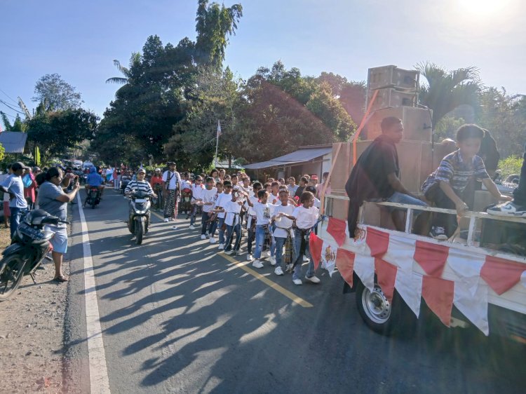Karnaval Gugus Solot & Gugus Nogodue Semarakkan HUT RI ke-80 di Kecamatan Nita Sikka