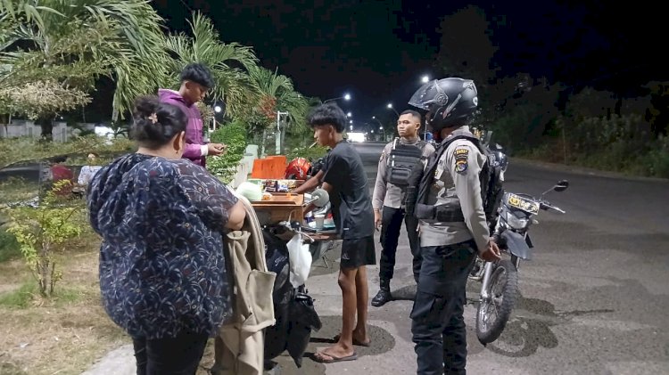 “Cegah Gangguan Kamtibmas di Malam Hari Polres Sikka Gelar Patroli Perintis Presisi”