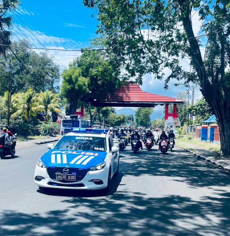 “Satlantas Polres Sikka Polda NTT Kawal Jenazah, Wujud Empati dan Pelayanan Prima kepada Masyarakat”