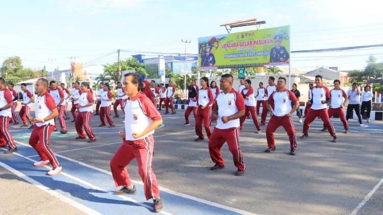 Olahraga Bersama Polres Sikka Polda NTT, Wujudkan Semangat Sehat dan Kekompakan