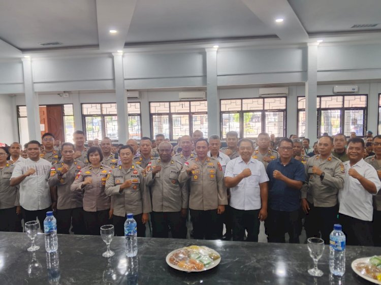 Etika Adalah Jati Diri: Polres Sikka Polda NTT Tegakkan Integritas Lewat Sosialisasi Kode Etik Polri”